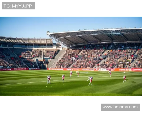 啤酒哥足球的激情与友谊在绿茵场上交汇的故事